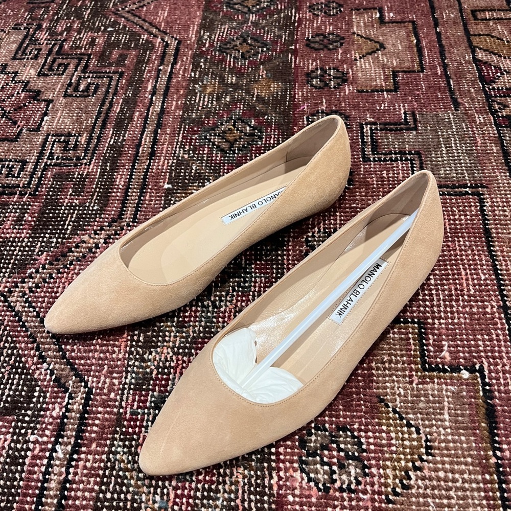 Manolo Blahnik BB Flats, Nude Suede 37